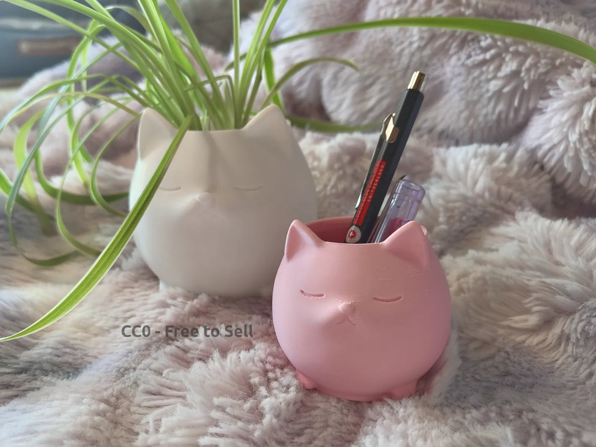 Sleepy Cat Cup (designer photo)