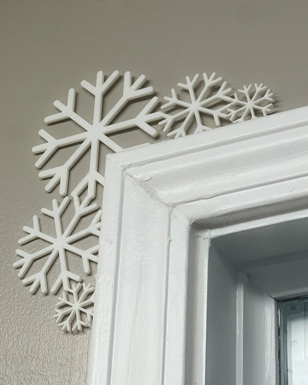 Snowflake Door Corner (designer photo)