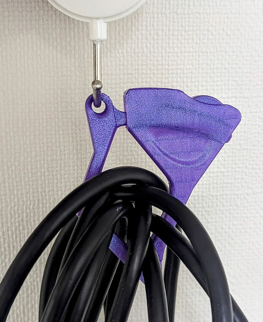 Adjustable Cable Clip (designer photo)