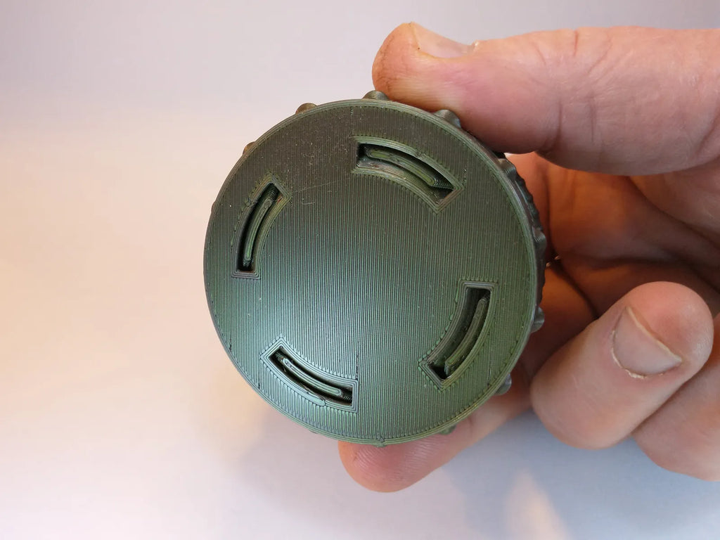 Locking Iris Box (designer photo)