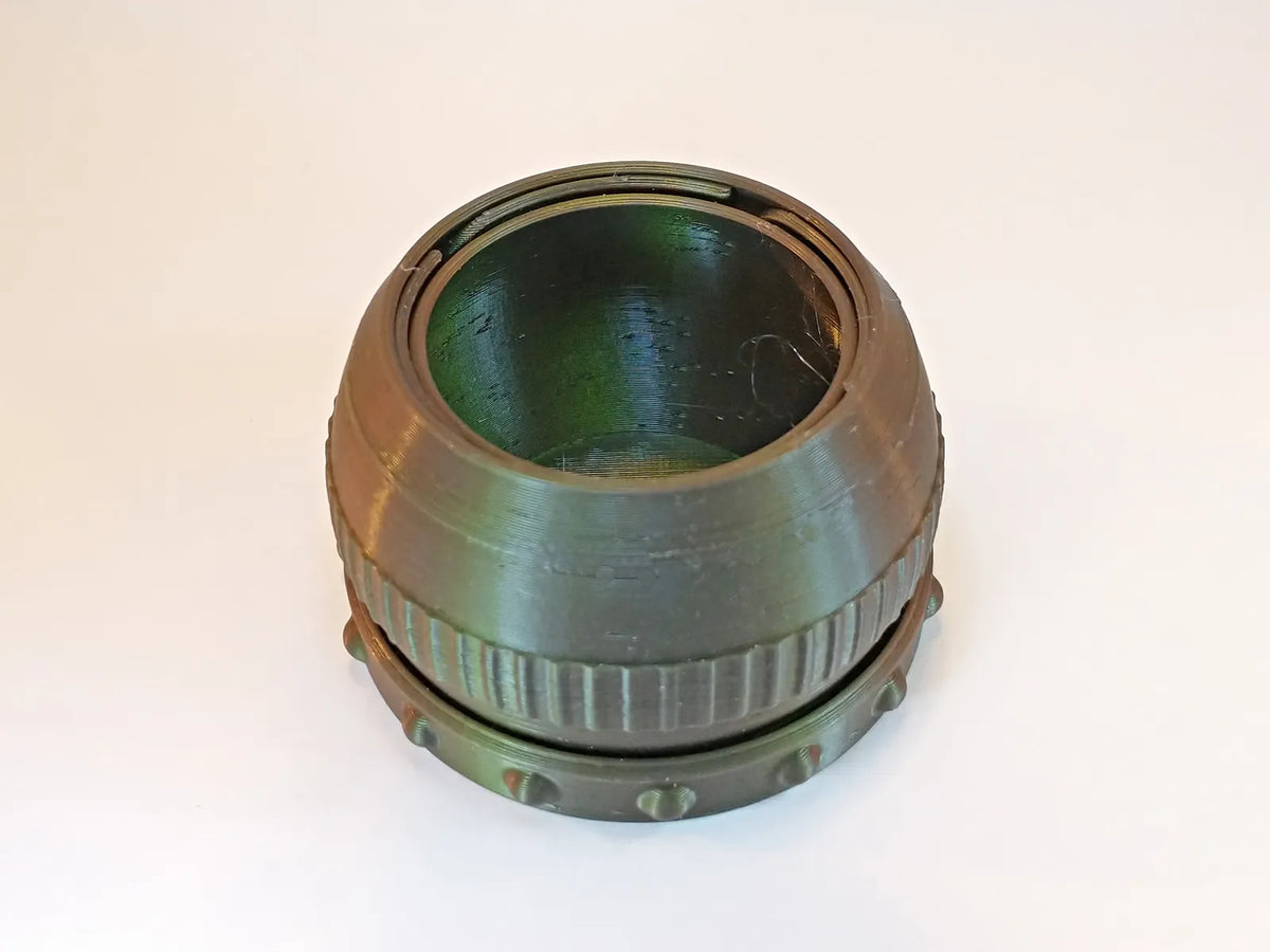 Locking Iris Box (designer photo)
