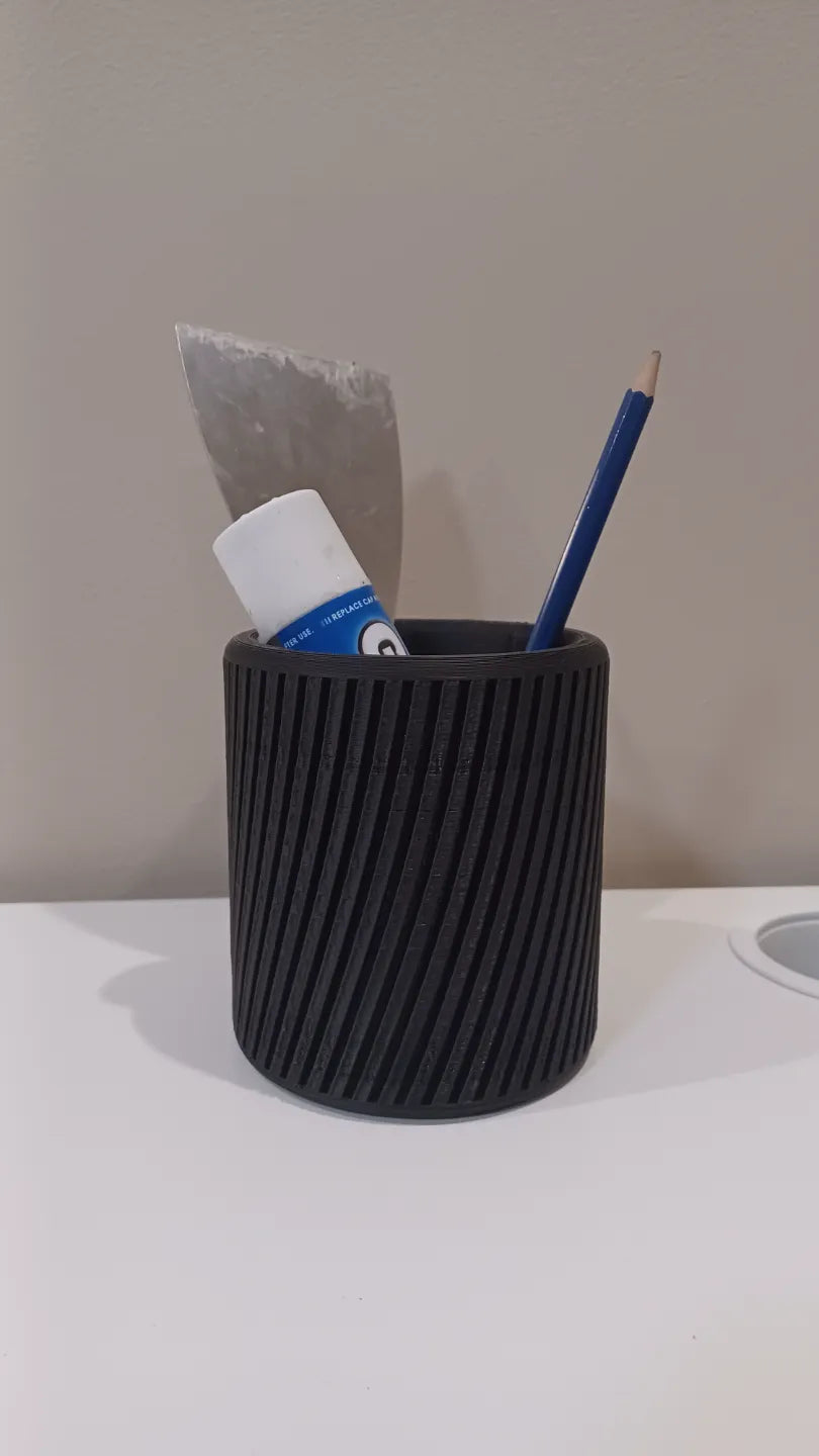 Elegant Pencil Holder (designer photo)