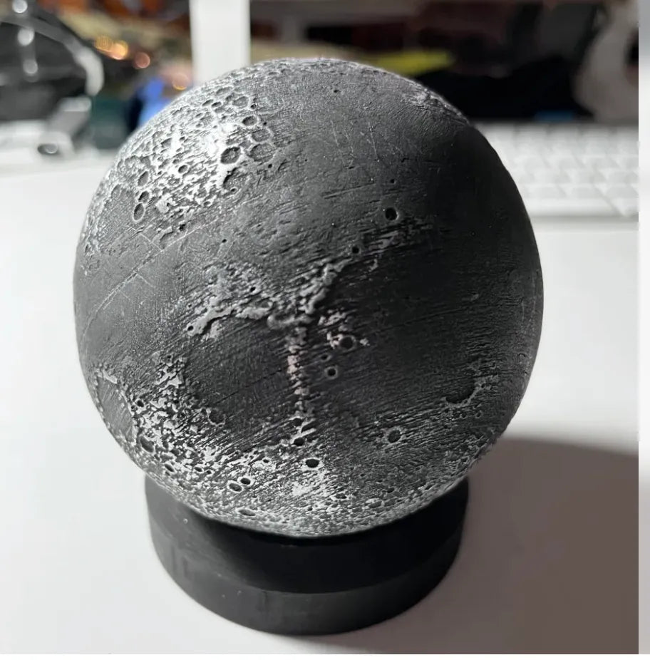 Moon Model (designer photo)