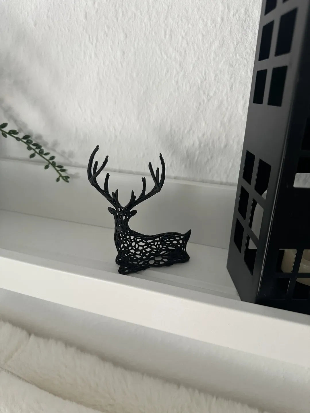 Voronoi Christmas Deer (designer photo)
