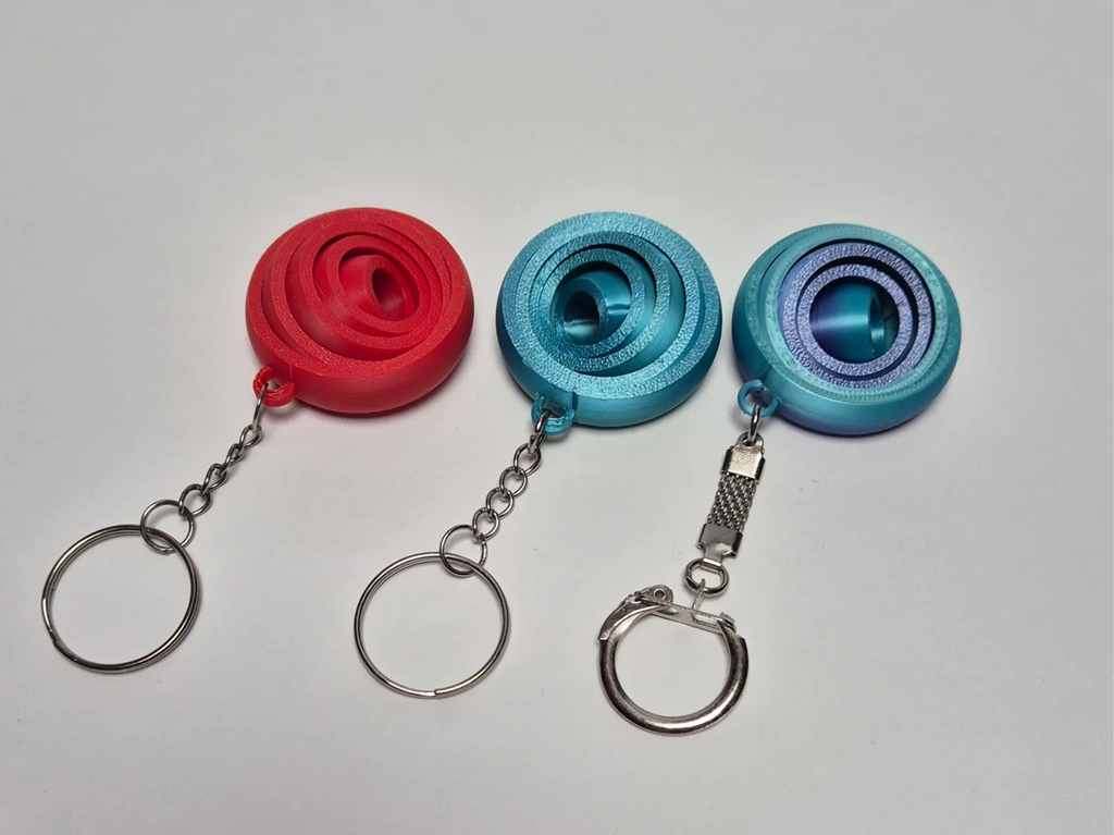 Gyro fidget keychain (designer photo)