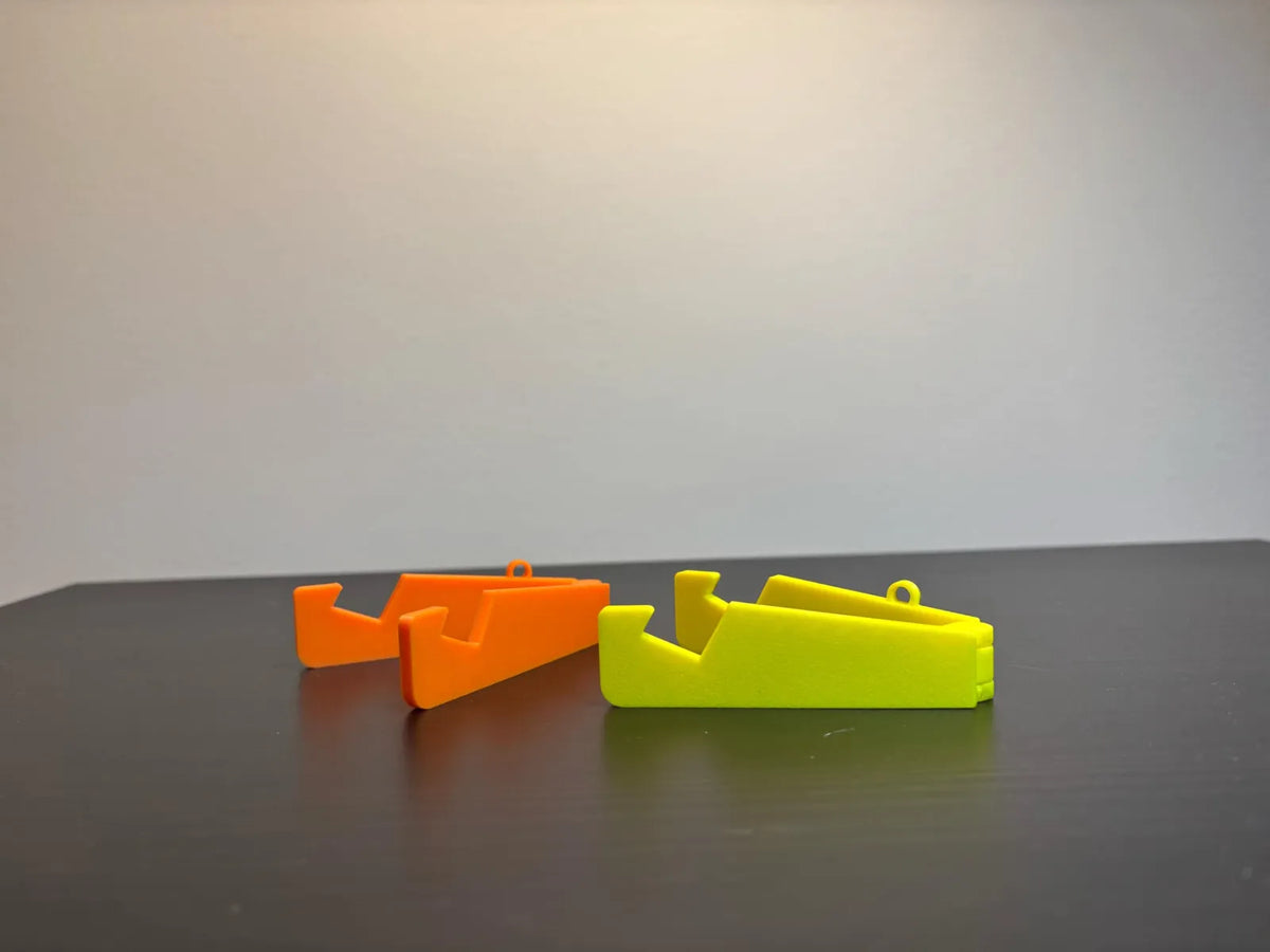 Foldable Phone Stand Keychain (designer photo)