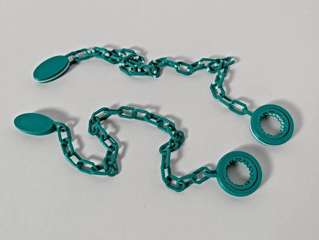 Chain-Link Sphere Spinner (designer photo)