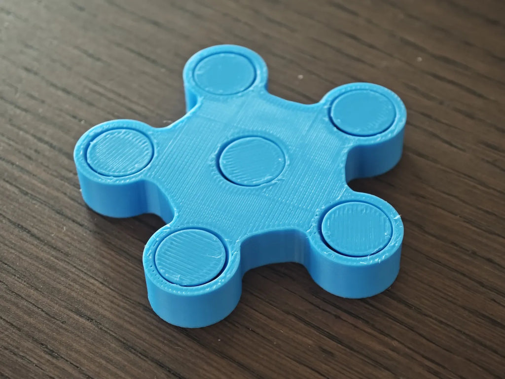 One-Piece Fidget Spinner (designer photo)
