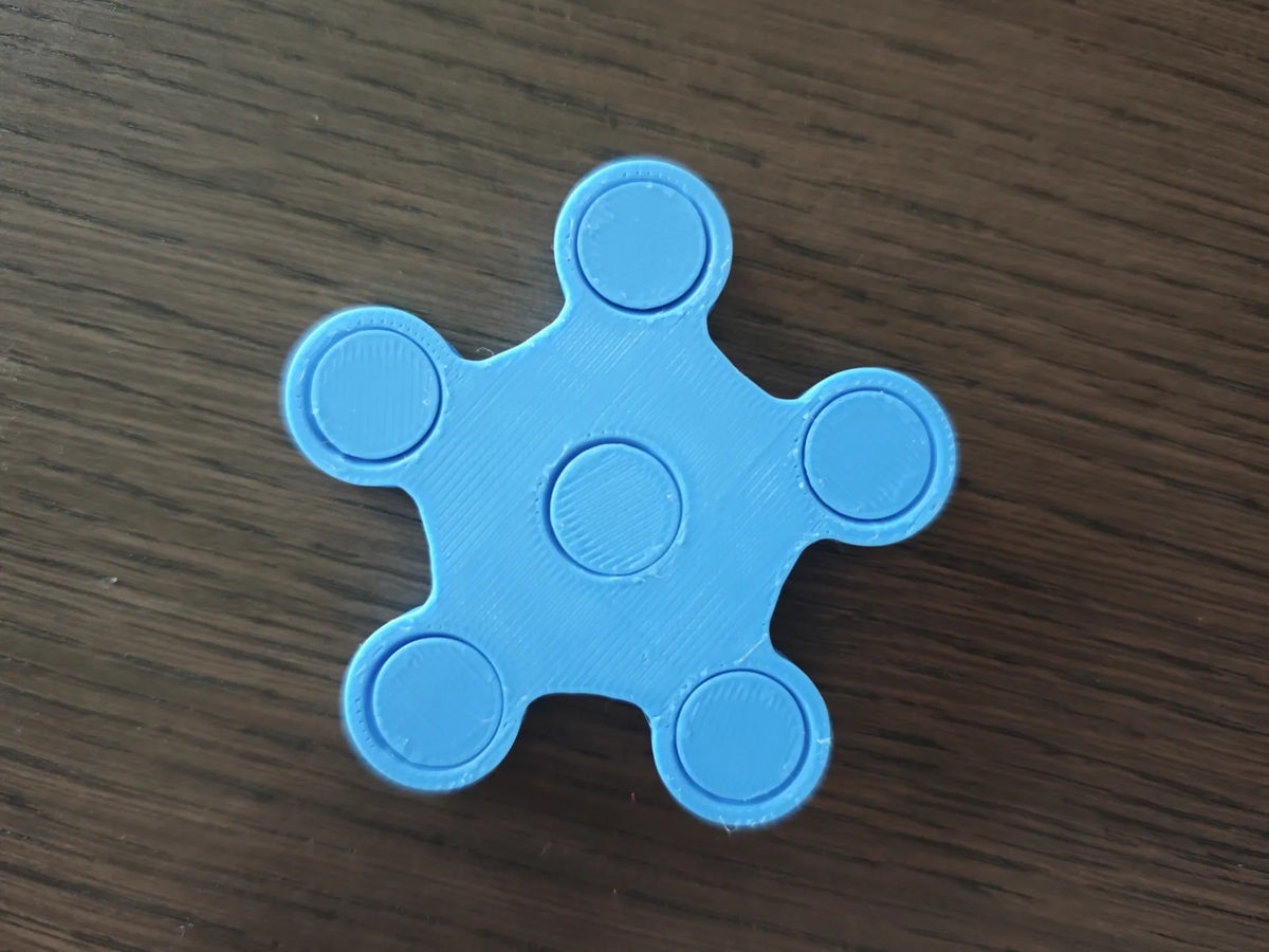 One-Piece Fidget Spinner (designer photo)