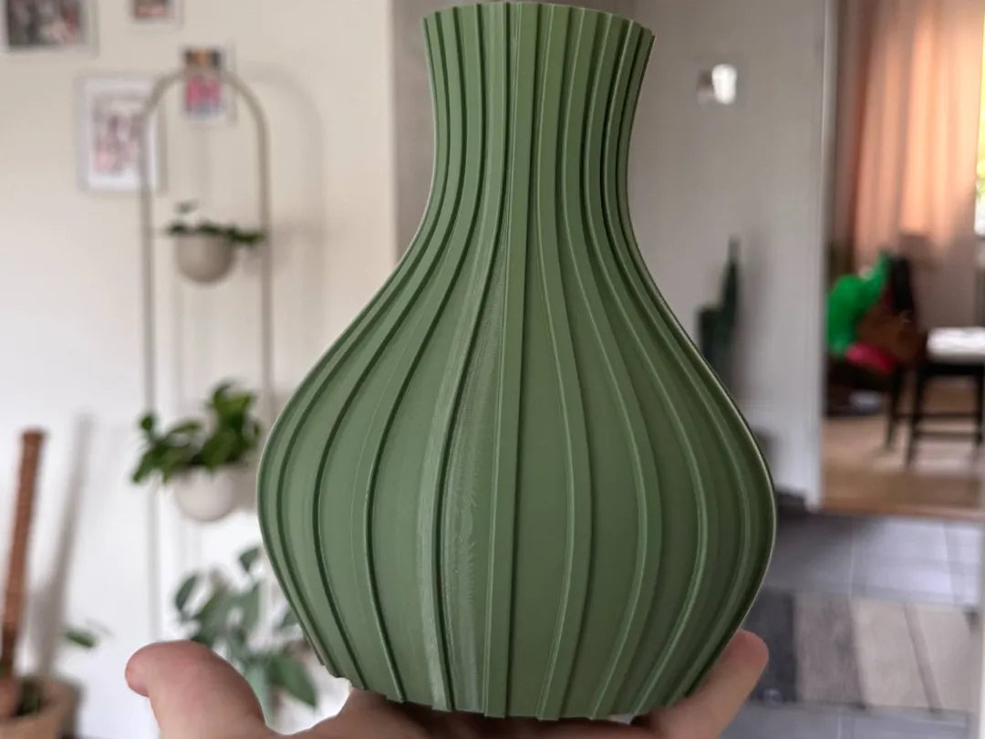 Ribbed Vase (designer photo)