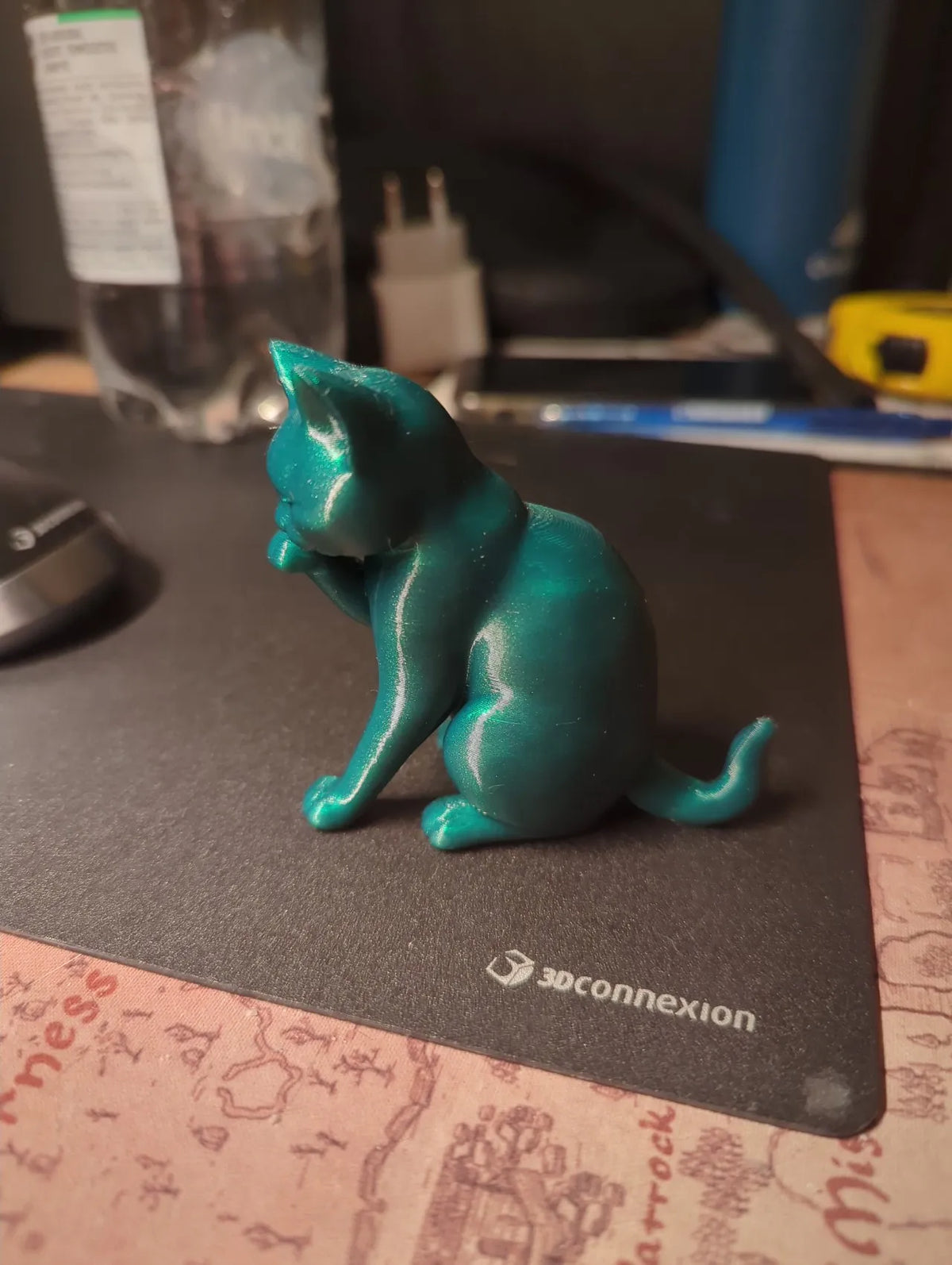Modern Cat Figurine (designer photo)