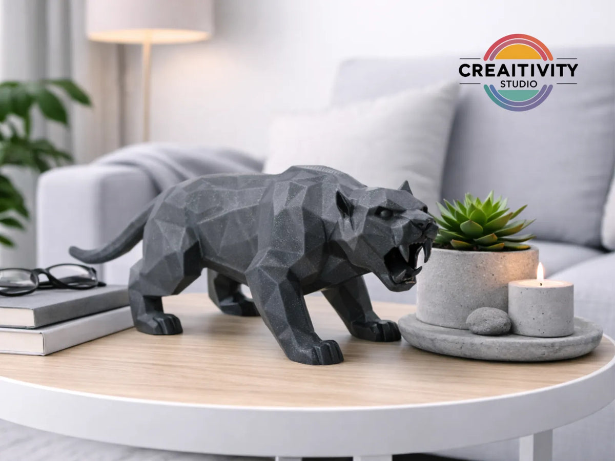 Low-Poly Sabertooth Tiger (designer photo)