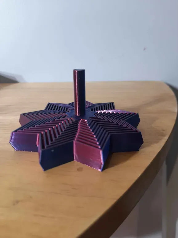 Telescoping Star Fidget (designer photo)