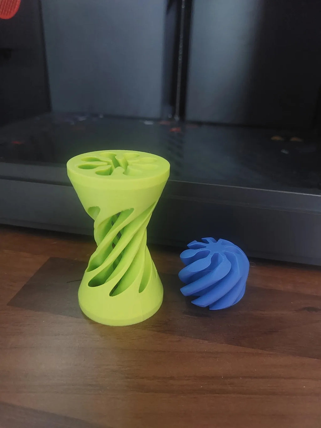 Spiral Twist Tower & Ball (designer photo)
