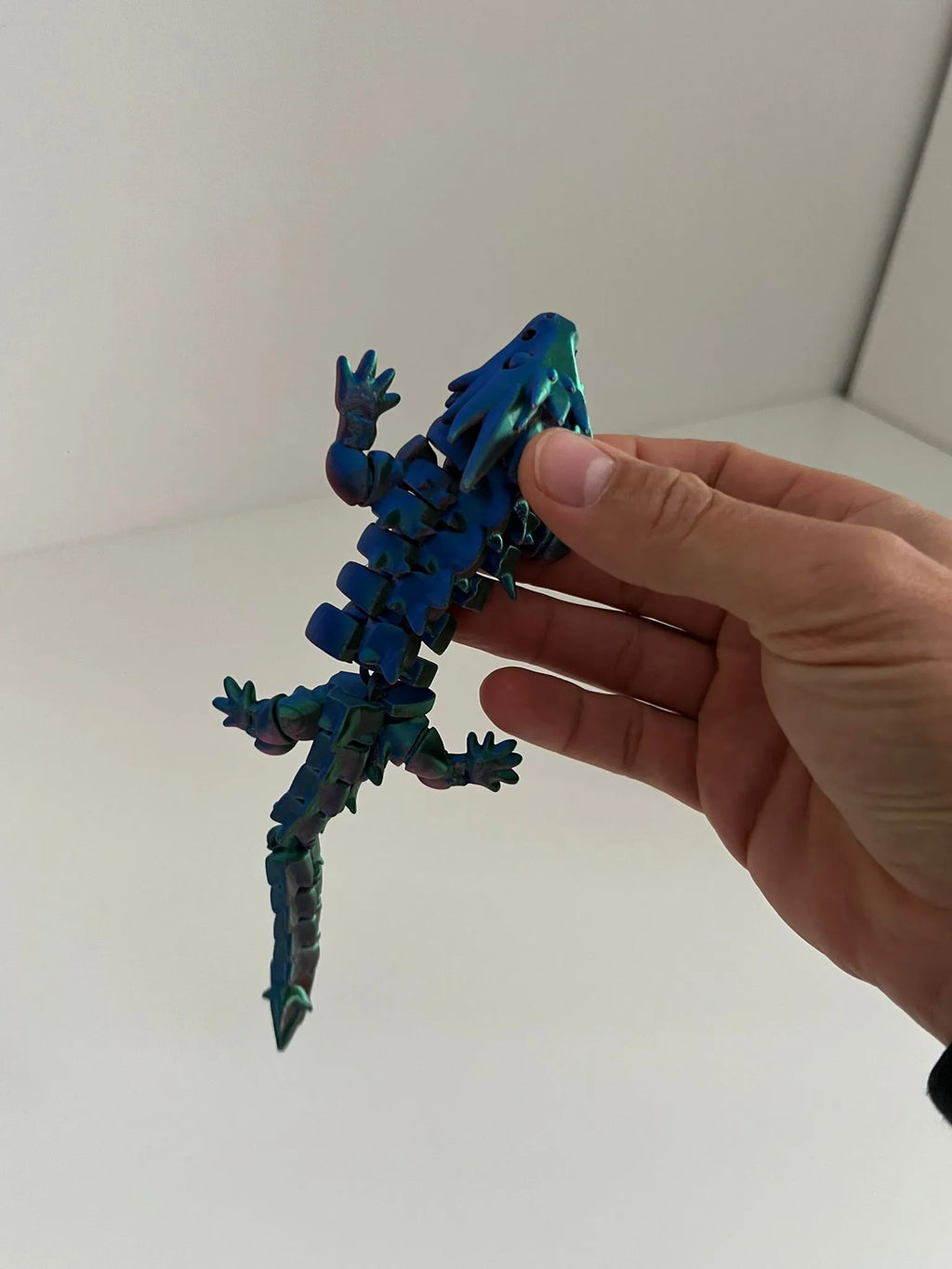 Articulated Flexi Dragon Keychain (designer photo)