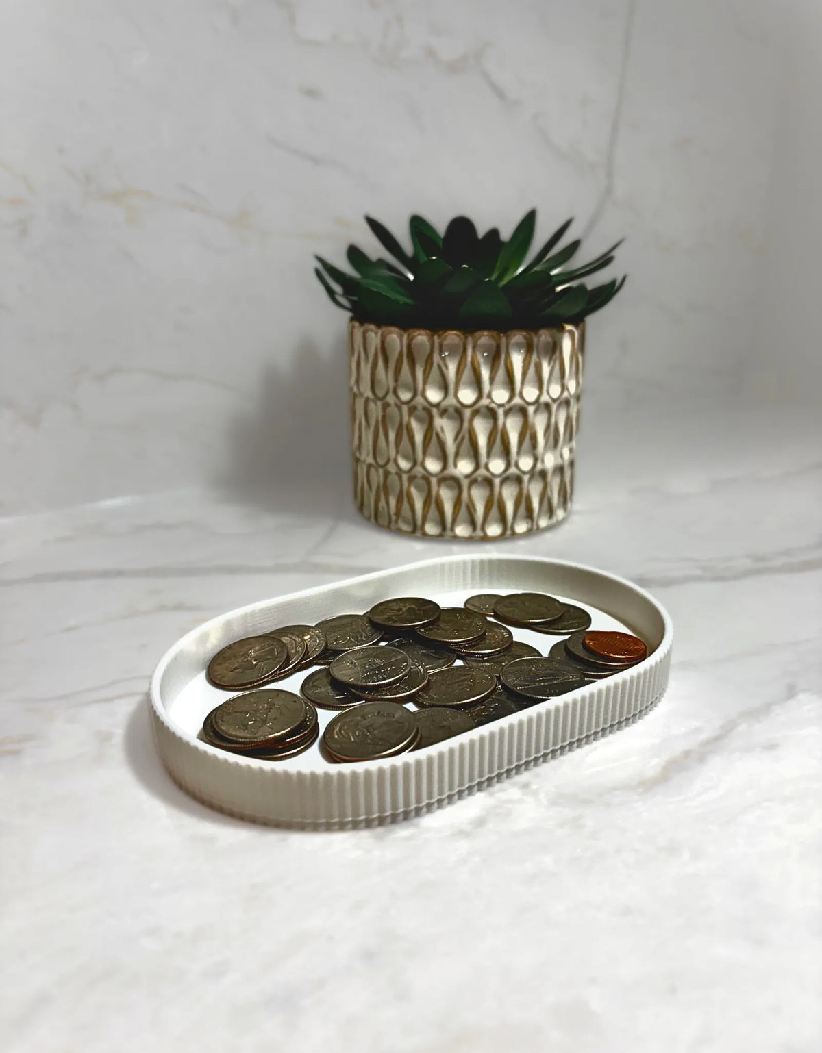 Minimalist Drop Tray (designer photo)